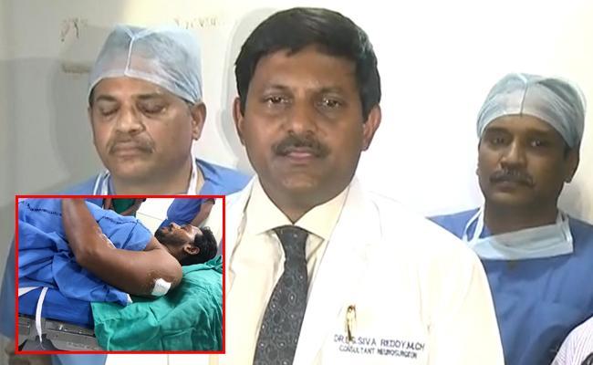 Attack on YSRCP Chief <a href="https://www.sakshipost.com/topic/YS%20Jagan%20Mohan%20Reddy">YS Jagan Mohan Reddy</a> Attack on YSRCP Chief <a href="https://www.sakshipost.com/topic/YS%20Jagan%20Mohan%20Reddy">YS Jagan Mohan Reddy</a> - Sakshi Post