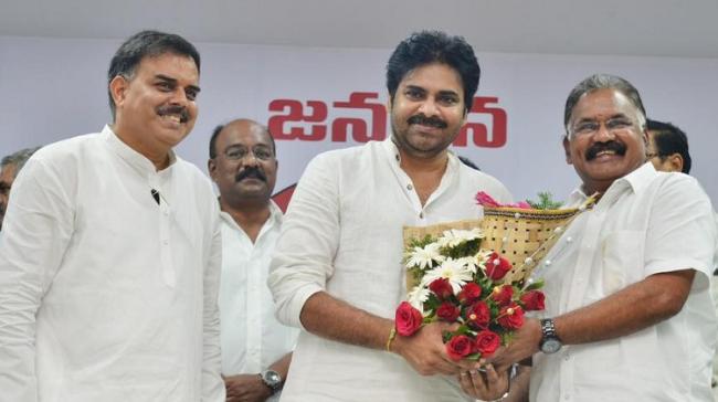 JSP leader N Manohar,JSP Chief Pawan Kalyan welcoming Pasupuleti Balaraju into the party  JSP leader N Manohar,JSP Chief Pawan Kalyan welcoming Pasupuleti Balaraju into the party  - Sakshi Post
