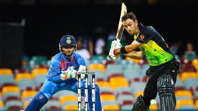 Glenn Maxwell was particularly aggressive against the finger-spin of Krunal Pandya - Sakshi Post