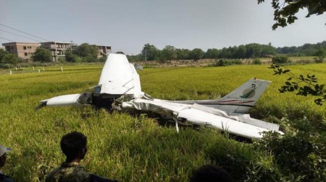 Pilot Injured As Trainer Aircraft Crashes Near Hyderabad Pilot Injured As Trainer Aircraft Crashes Near Hyderabad - Sakshi Post