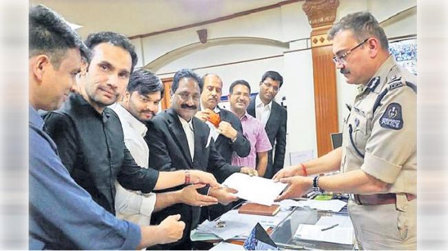 YSRCP Leaders submitting complaint to CP Anjani Kumar in Hyderabad YSRCP Leaders submitting complaint to CP Anjani Kumar in Hyderabad - Sakshi Post