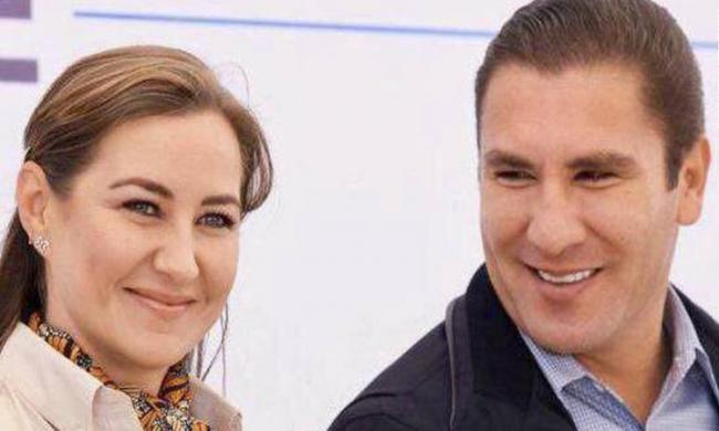 Puebla Governor Martha Erika Alonso, her husband Senator Rafael Moreno Valle Puebla Governor Martha Erika Alonso, her husband Senator Rafael Moreno Valle - Sakshi Post