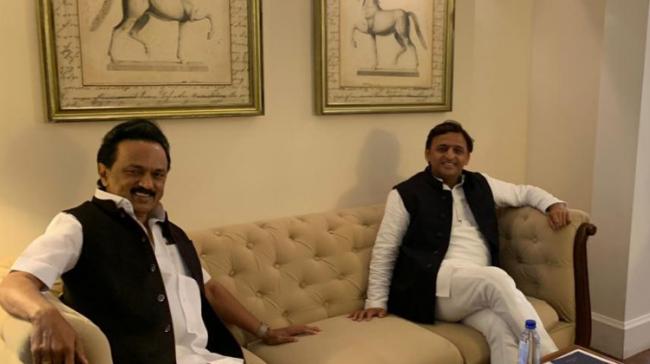 DMK president M K Stalin and Samajwadi Party chief Akhilesh Yadav in Kolkota - Sakshi Post