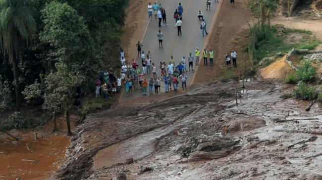 Brazil Dam Disaster Toll Rises To 9 Dead, Nearly 300 Missing - Sakshi Post