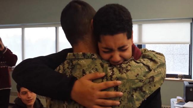 This Army Jawan’s Homecoming Video Will Make You Cry This Army Jawan’s Homecoming Video Will Make You Cry - Sakshi Post