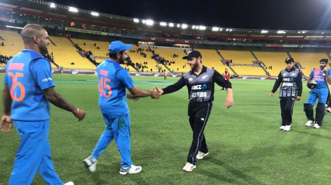 India Beat NZ By 4 Wickets To Level T20 Series India Beat NZ By 4 Wickets To Level T20 Series - Sakshi Post