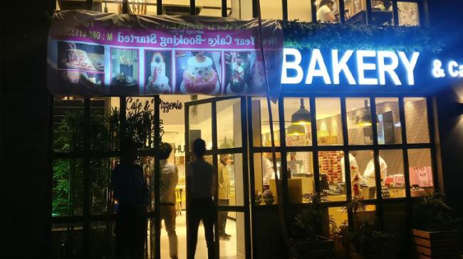 Karachi Bakery outlet in Indiranagar,Bengaluru - Sakshi Post