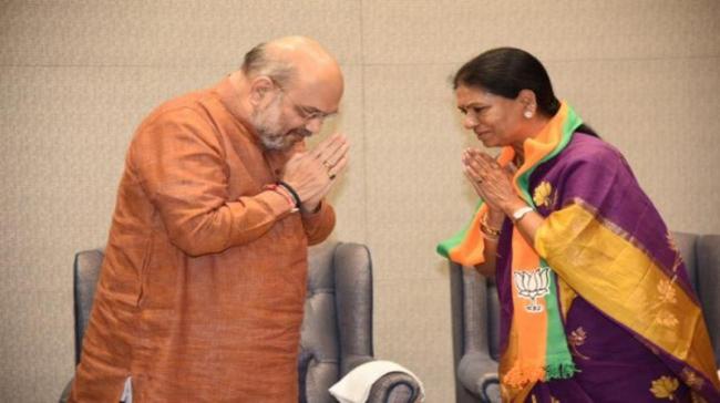 DK Aruna Joined BJP in the presence of Party’s President Amit Shah - Sakshi Post