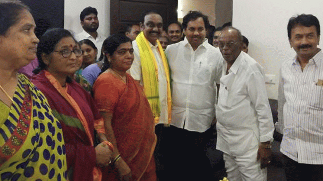 Dr Chadalavada Aravinda Babu and  Kodela Sivaram - Sakshi Post