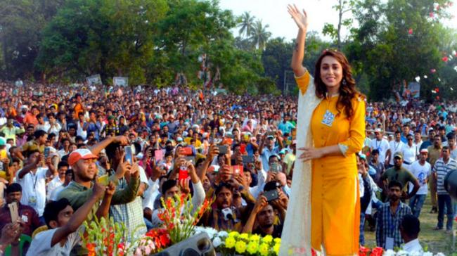Star Campaigners In Elections 2019 To Up Glam Quotient Star Campaigners In Elections 2019 To Up Glam Quotient - Sakshi Post