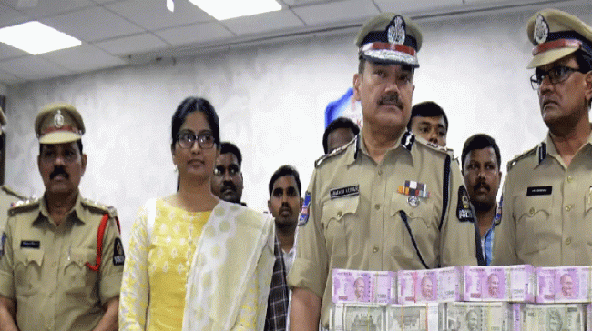 Hyderabad police seized&amp;amp;nbsp; Rs 3.3 Crore - Sakshi Post