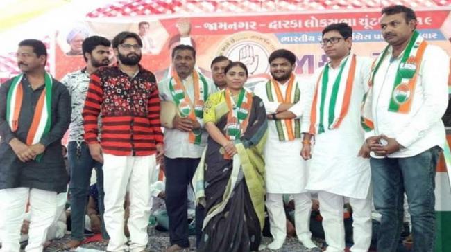 Ravindra Jadeja’s Father, Sister Join Congress Ravindra Jadeja’s Father, Sister Join Congress - Sakshi Post