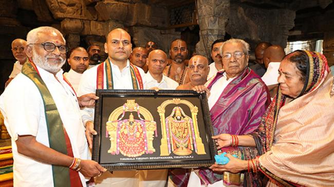 Harichandan Offers Prayers At Tirumala    Harichandan Offers Prayers At Tirumala    - Sakshi Post