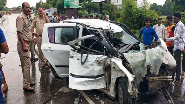 The Yogi Adityanath government has recommended a CBI probe into the road accident in which the Unnao rape survivor and her lawyer have been critically injured - Sakshi Post