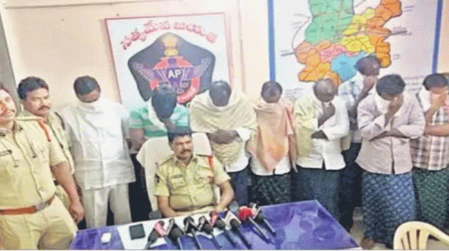 Police Arrests 9 Persons In YSRCP Activist Murder Case Police Arrests 9 Persons In YSRCP Activist Murder Case - Sakshi Post