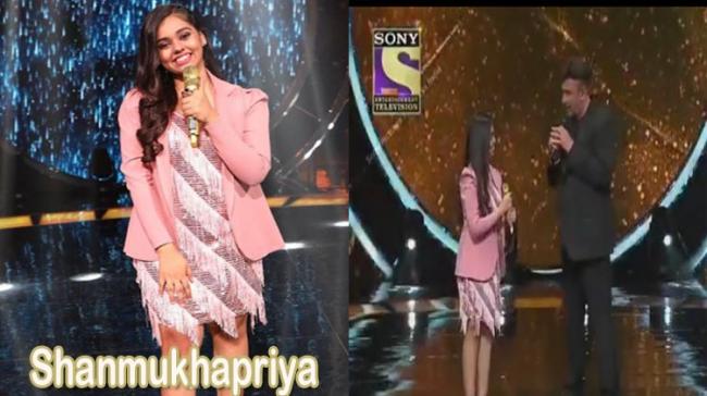Shanmukhapriya on Indian Idol 12 Vizag Singing Sensation Shanmukhapriya Offered Bollywood Chance By Anu Malik on Indian Idol 12 - Sakshi Post