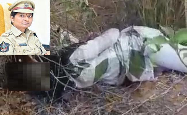 Inset:Vizianagaram SP B Rajakumari Gurla Mandal, Viziangaram degree student fake drama - Sakshi Post