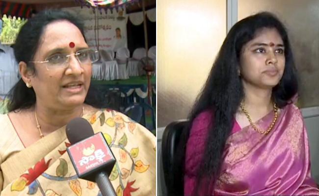 Sanchaita Gajapathi approaches AP Mahila Commission, Files Complaint  - Sakshi Post