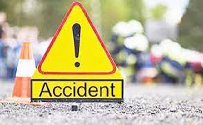 Road Accident At Vadamalapeta, Chittoor in Andhra Pradesh - Sakshi Post
