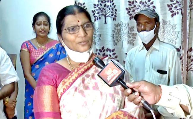 TDP Should Refrain From Making Statements About Telugu Language: Lakshmi Parvathi - Sakshi Post