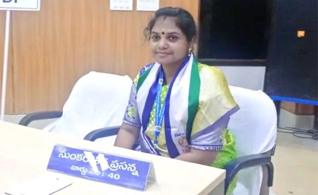Sunkara Siva Prasanna Elected As New Kakinada Mayor 2021 - Sakshi Post