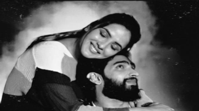 Amaal Mallik, Jasmin Bhasin dazzle in Sony Music India’s latest track Pyaar Ek Tarfaa Amaal Mallik, Jasmin Bhasin dazzle in Sony Music India’s latest track Pyaar Ek Tarfaa - Sakshi Post