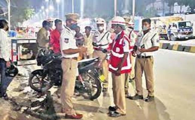 Hyd Police Register Over 38,000 Traffic Violation Cases In A Week  - Sakshi Post