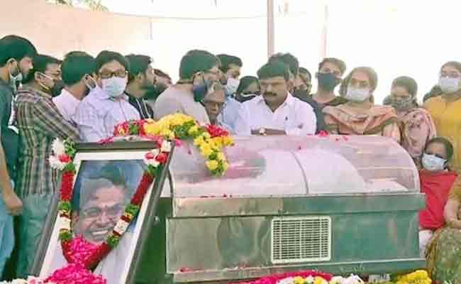 AP Minister Perni Nani Pays Tributes To Seetharama Sastry On Behalf of AP Govt - Sakshi Post