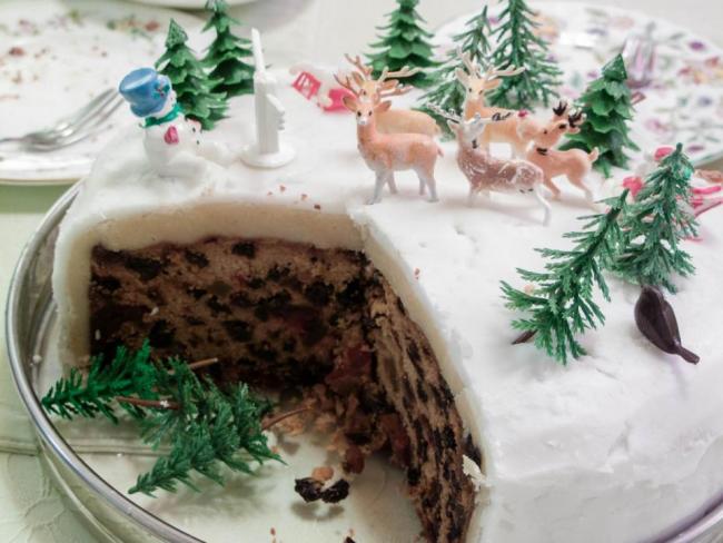 Christmas 2021: Bring In The Festive Joy With These Cake Baking Techniques - Sakshi Post