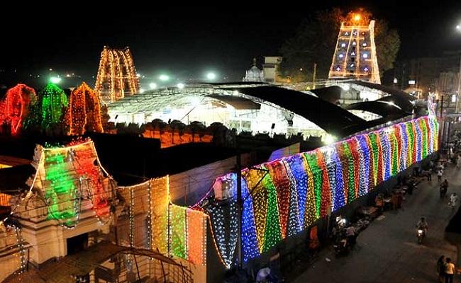 Vemulawada Rajarajeshwara Swamy Temple to Shut on Mukkoti Ekadasi - Sakshi Post