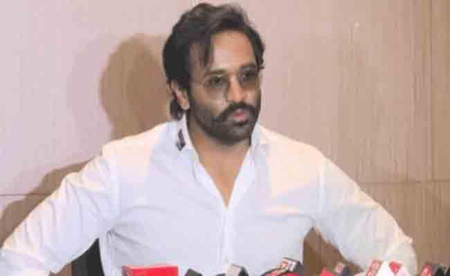 MAA President Manchu Vishnu Meets AP CM YS Jagan - Sakshi Post