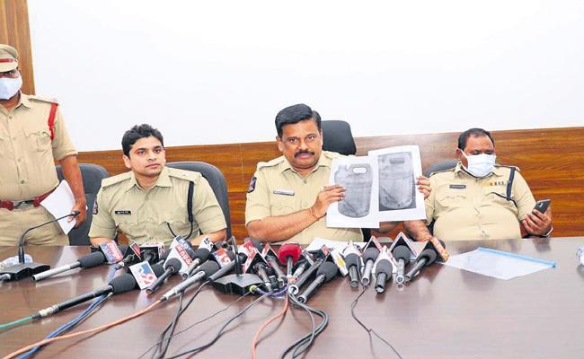 TDP local leader spiked toddy to kill husband  of paramour in East Godavari - Sakshi Post