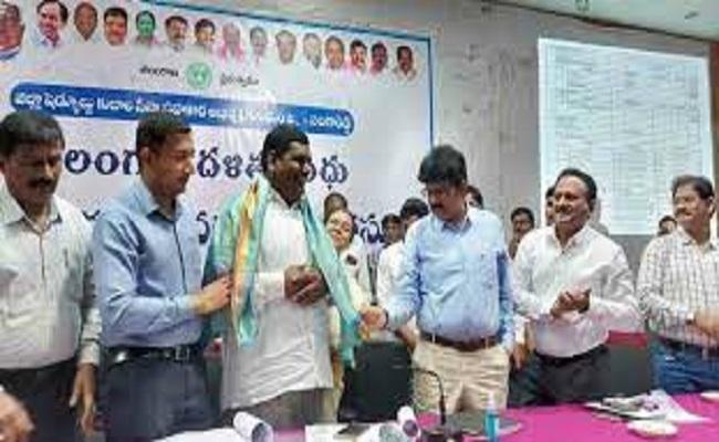 Meet Sangareddy Man's Journey From College Dropout to Crorepati Farmer - Sakshi Post