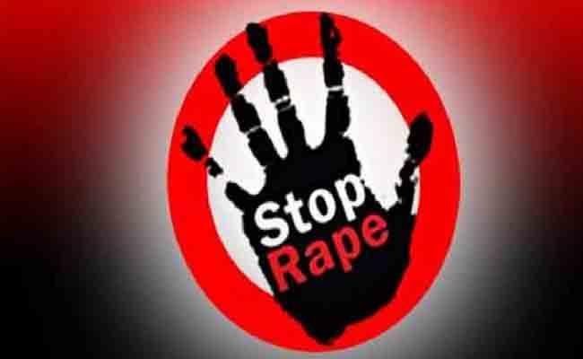 Hyderabad: Minor Girl Blackmailed And Raped By Collegemate in Meerpet - Sakshi Post