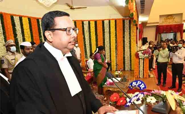 Ujjal Bhuyan Sworn in As 5th Chief Justice of Telangana High Court, Check Profile - Sakshi Post