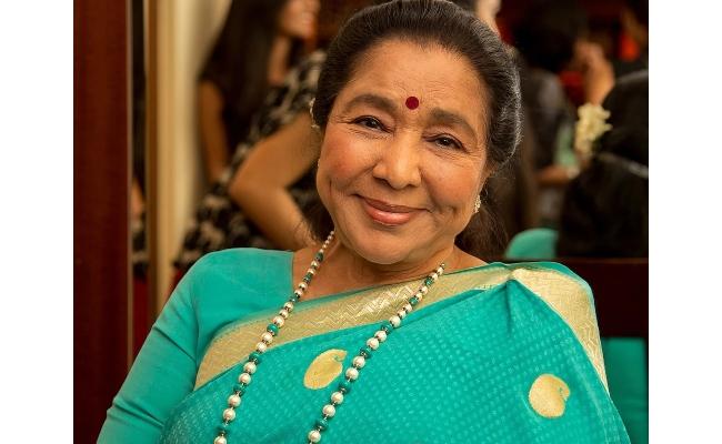 Asha Bhosle Happy Birthday Asha Bhosle Evergreen Songs - Sakshi Post