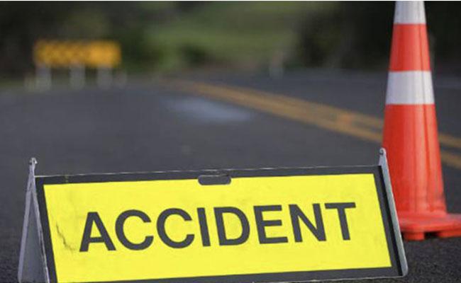 YRS Kadapa: 3 Killed In Auto-Truck Collision Near Muddanur - Sakshi Post