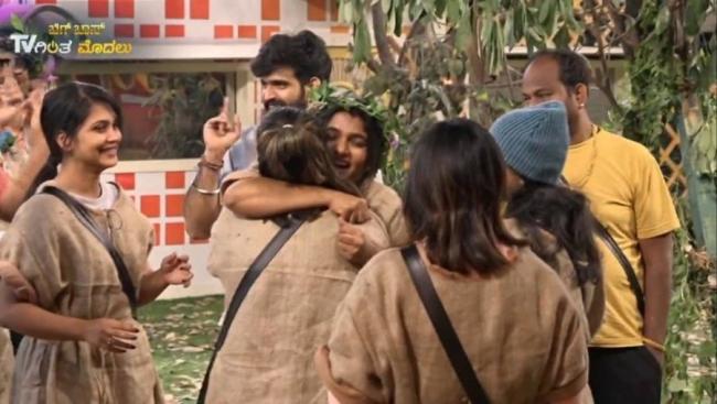 BBK9 deepika das wild card entry - Sakshi Post