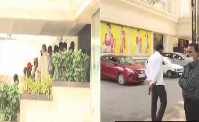 Raids At Margadarsi Chit Fund Hyderabad Head Office Raids At Margadarsi Chit Fund Hyderabad Head Office In Fateh Maidan Road - Sakshi Post