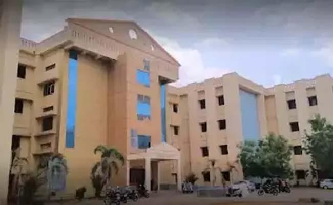 Basara IIT student bhanu prasad commits suicide - Sakshi Post