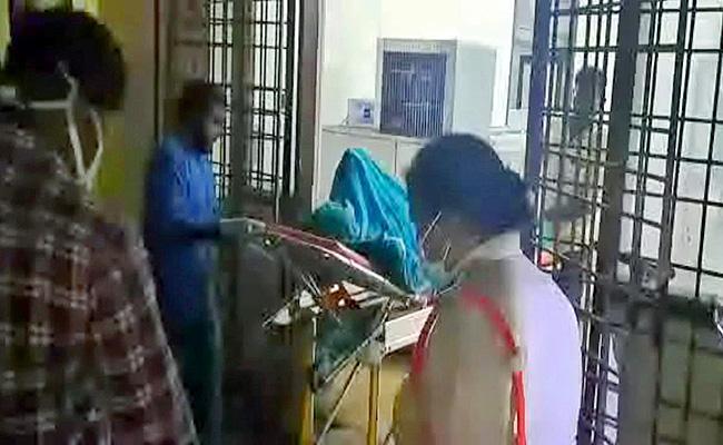 Parawada: JN Pharmacity Parawada Fire Claims 4 Lives, AP CM YS Jagan Announces Rs 25 Lakh Ex-gratia To Victims - Sakshi Post
