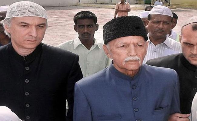 File Pic of Prince Azmet Jah with his father the last Nizam Of Hyderabad Prince Mukarram Jah His Highness Mir Barkat Ali Khan Mukarram Jah Asaf Jah VIII Funeral In Hyderabad Today - Sakshi Post