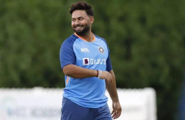 PC@Twitter rishabh pant latest news - Sakshi Post
