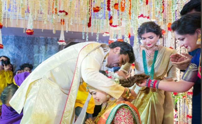 manchu vishnu missing from manoj wedding - Sakshi Post