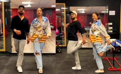  Anushka Sharma, Virat Kohli Gym Dance Breaks The Internet ! - Sakshi Post
