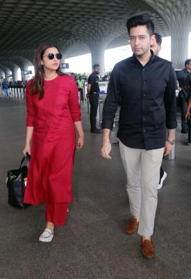 Parineeti's apartment lights up ahead of our engagement with Raghav Chadha - Sakshi Post
