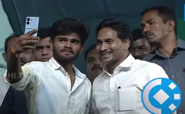 memantha-siddham-bus-yatra-news - Sakshi Post