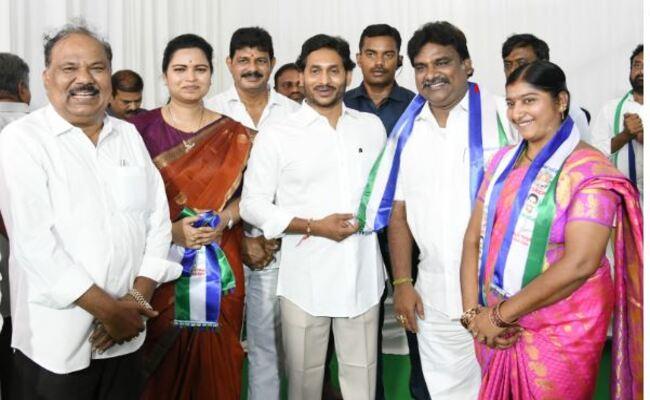 Mass Exodus Continues as Key Opposition Leaders Join YSRCP Mass-exodus-continues-as-key-opposition-leaders-join-YSRCP-sakshi Post - Sakshi Post