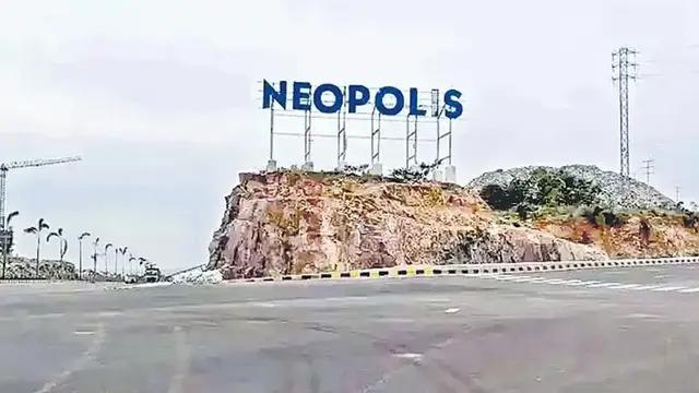 Neopolis Layout Hyderabad Real Estate: Kokapet Neopolis Plots Auction Hits ₹151.25 ...
