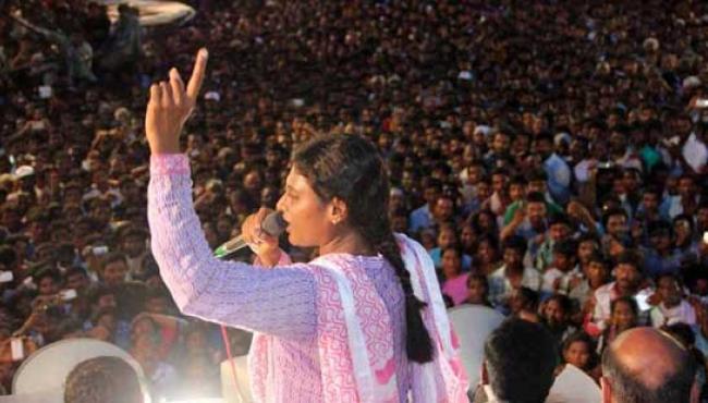 Botsa Rre Sharmila unveils her fiery side, slams Botsa